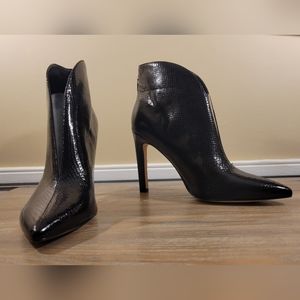 Nine West Danie Patent Leather Black Booties Size 9M